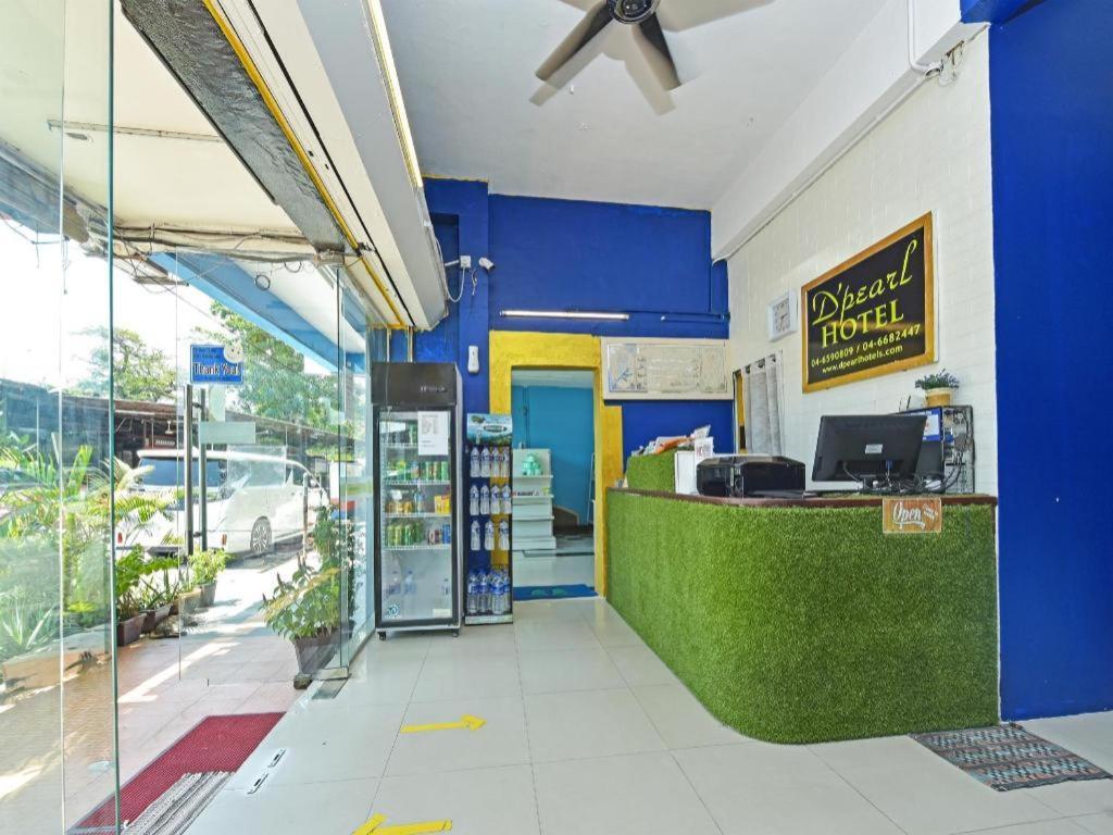 F Hotel Sungai Dua Bukit Exteriör bild