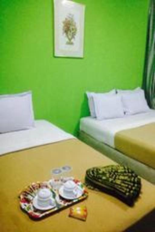 F Hotel Sungai Dua Bukit Exteriör bild