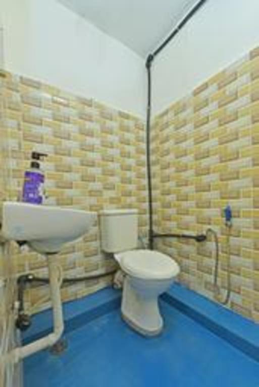 F Hotel Sungai Dua Bukit Exteriör bild